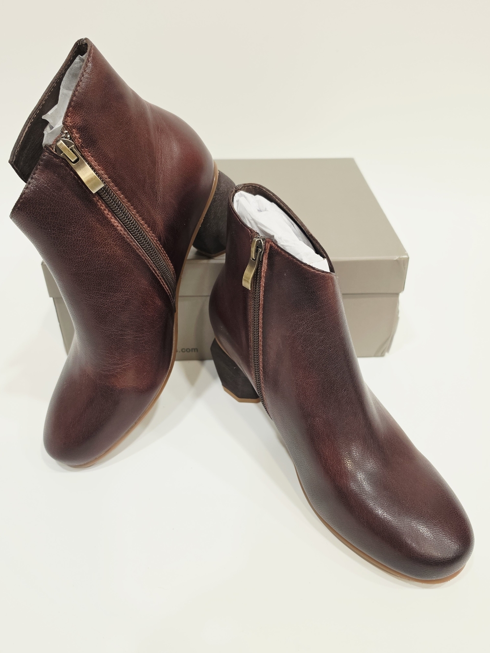 Antelope Perrin P16 Coffee Leather Ankle Booties/Side Zip - EU 38 US Size 7.5